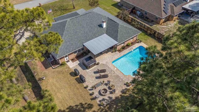 2381 Tumbleweed Dr, Navarre, FL 32566