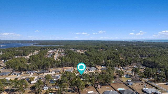 2381 Tumbleweed Dr, Navarre, FL 32566