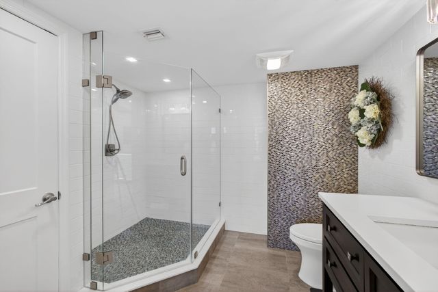 4200 N Ocean Drive 1-1804, Singer Island, FL 33404