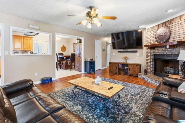 198 NICOLE TRAIL, Hayden, AL 35079