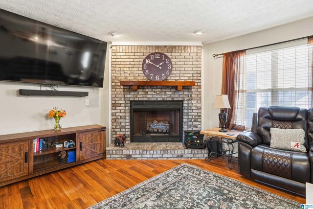 198 NICOLE TRAIL, Hayden, AL 35079