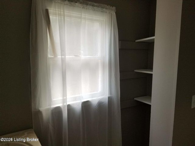 4501 S 6th St APT 56, Louisville, KY 40214