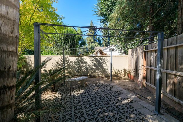 1807 Tartan Rd, Turlock, CA 95382