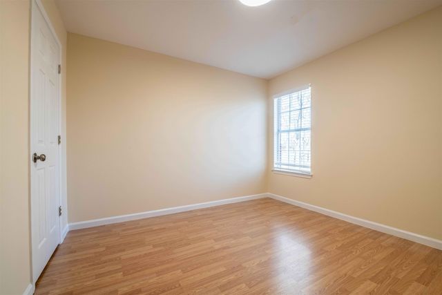 1158 CLEAR CREEK RD, Collierville, TN 38017