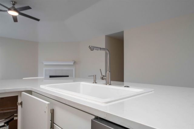 1158 CLEAR CREEK RD, Collierville, TN 38017