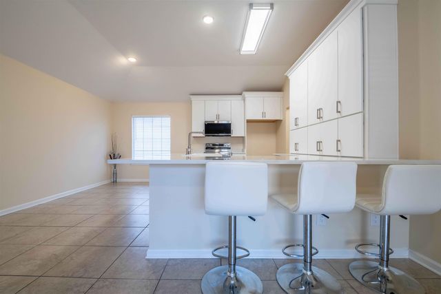 1158 CLEAR CREEK RD, Collierville, TN 38017