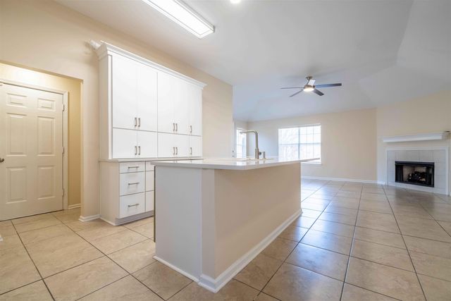 1158 CLEAR CREEK RD, Collierville, TN 38017