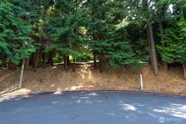 4224 Mitchell Drive, Anacortes, WA 98221