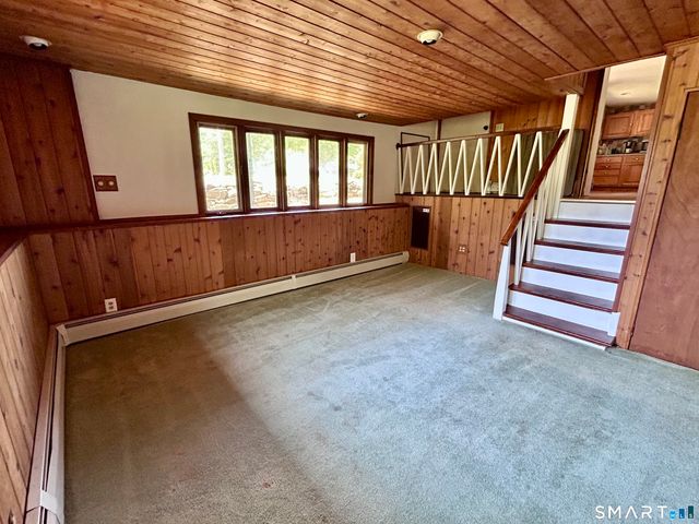 60 Case Road, Burlington, CT 06013