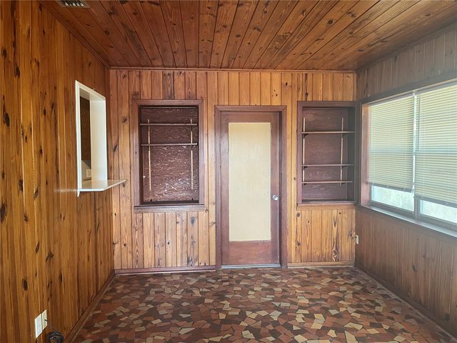 2337 N CRYSTAL LAKE DRIVE, Lakeland, FL 33801