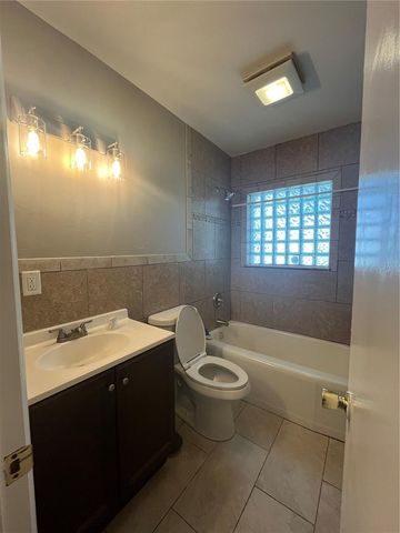 2337 N CRYSTAL LAKE DRIVE, Lakeland, FL 33801