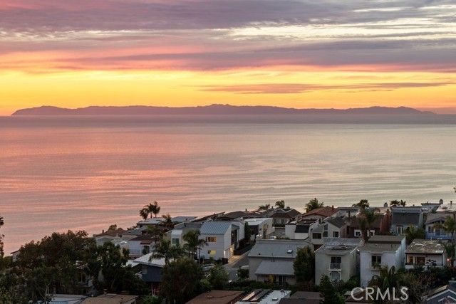 1973 Cortez Avenue, Laguna Beach, CA 92651