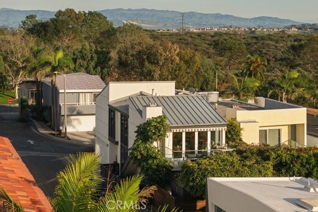 1973 Cortez Avenue, Laguna Beach, CA 92651