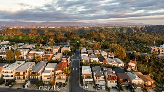 1973 Cortez Avenue, Laguna Beach, CA 92651