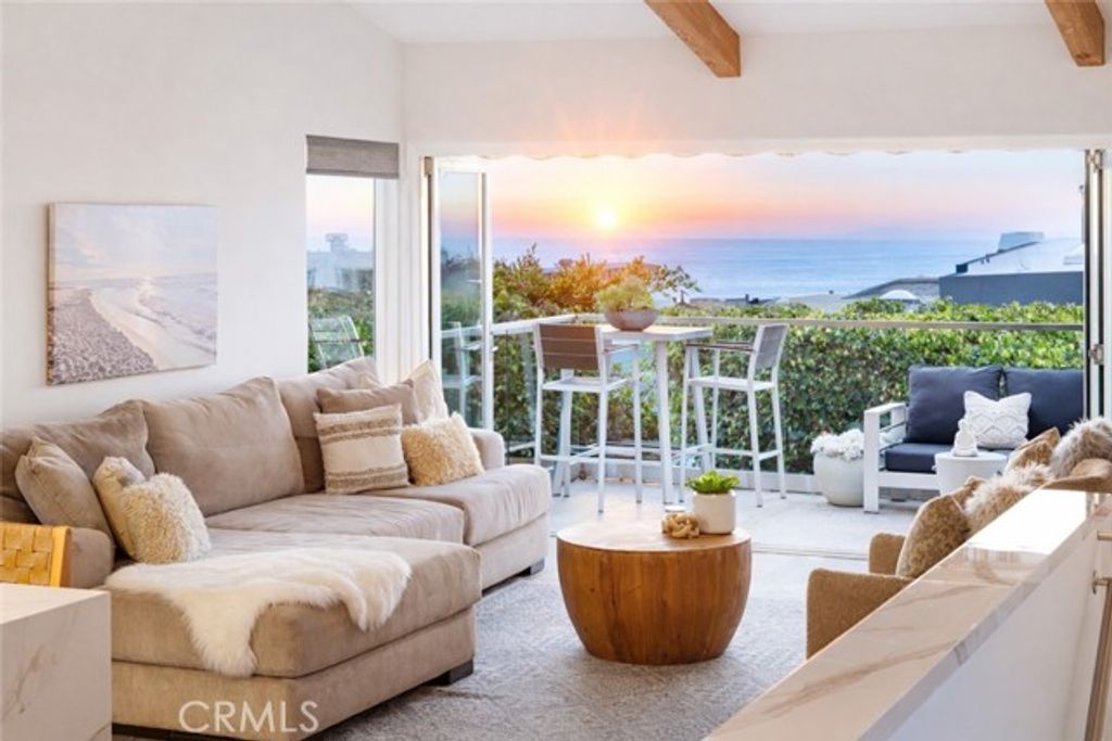 1973 Cortez Avenue, Laguna Beach, CA 92651