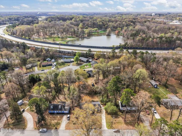 3805 Broadacres Drive, Greensboro, NC 27407