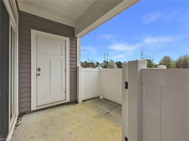 1111 Celia CT, Hampton, VA 23666