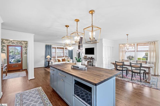 17 N Brookwood Drive, Greenville, SC 29605