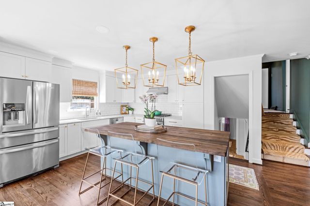 17 N Brookwood Drive, Greenville, SC 29605