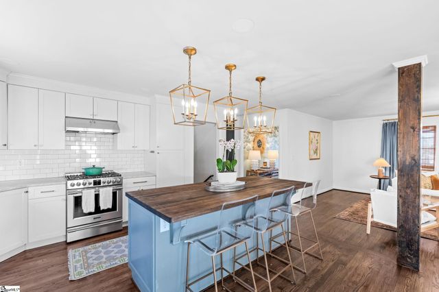 17 N Brookwood Drive, Greenville, SC 29605