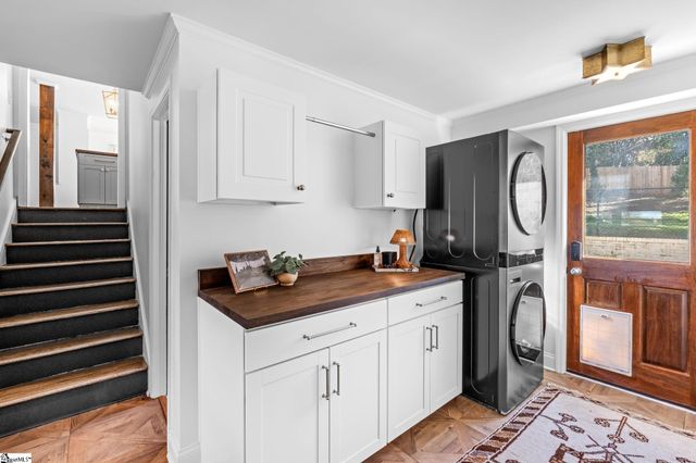17 N Brookwood Drive, Greenville, SC 29605