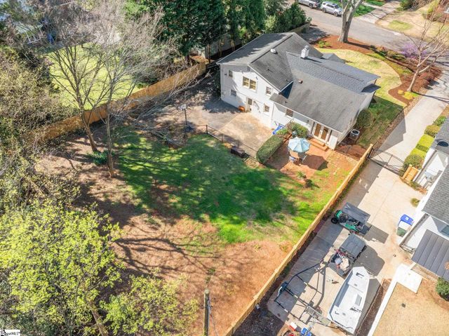 17 N Brookwood Drive, Greenville, SC 29605