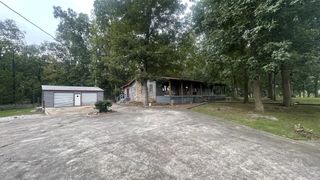 183 Crossview Rd, Cowan, TN 37318