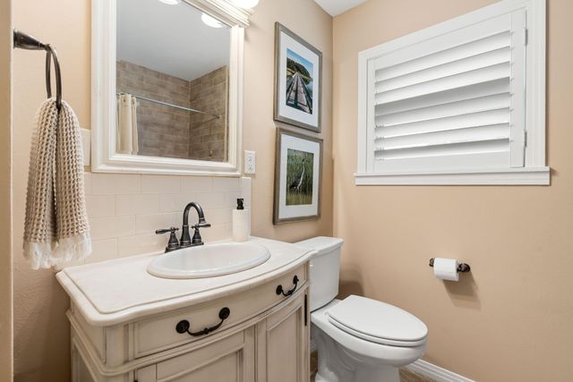 1115 Woodhill Road, Houston, TX 77008