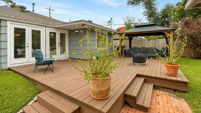 1115 Woodhill Road, Houston, TX 77008