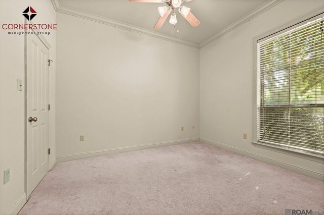 8564 Grand View Dr, Baton Rouge, LA 70809