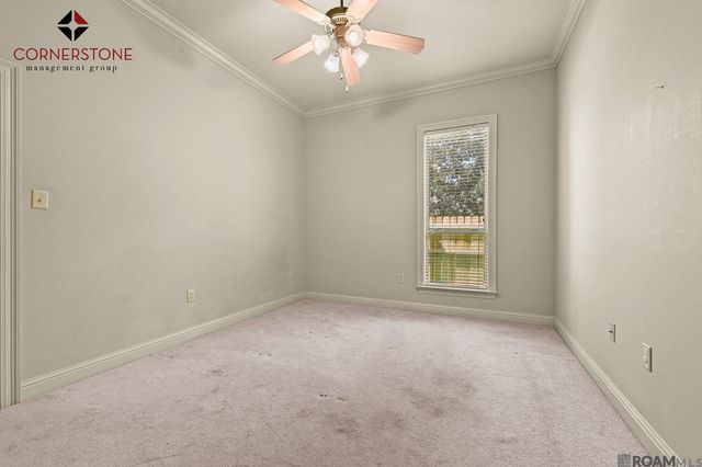 8564 Grand View Dr, Baton Rouge, LA 70809