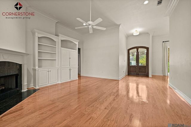 8564 Grand View Dr, Baton Rouge, LA 70809