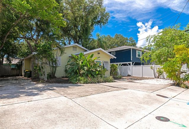 1712 SIESTA DRIVE, Sarasota, FL 34239
