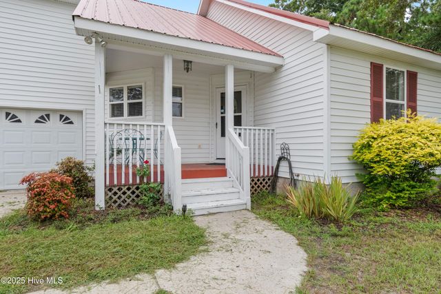 2750 Sunrise Street SW, Supply, NC 28462