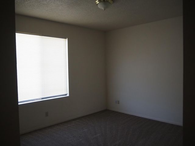 4256 Sabana Loop SE C, Rio Rancho, NM 87124