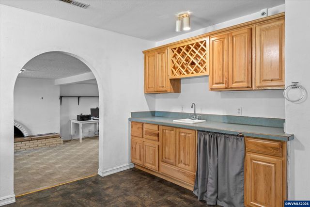 712 Cummings Ln N, Keizer, OR 97303