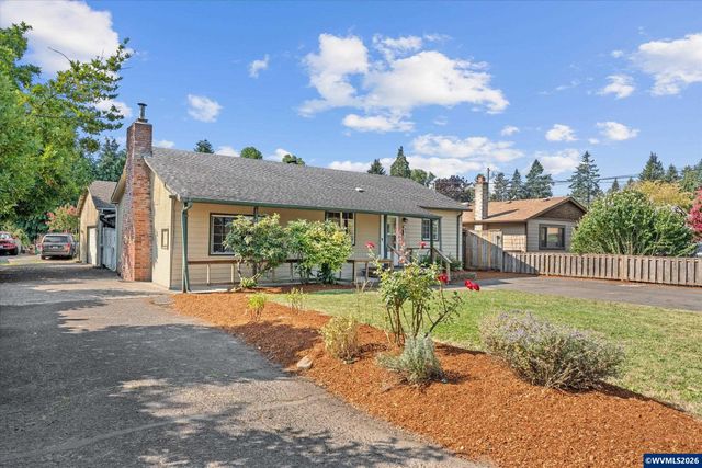 712 Cummings Ln N, Keizer, OR 97303