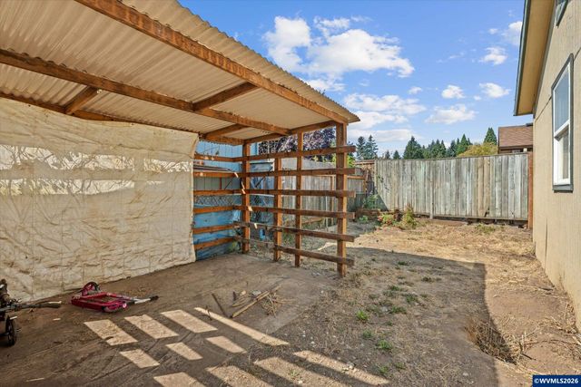 712 Cummings Ln N, Keizer, OR 97303
