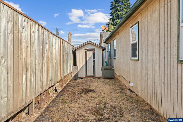 712 Cummings Ln N, Keizer, OR 97303
