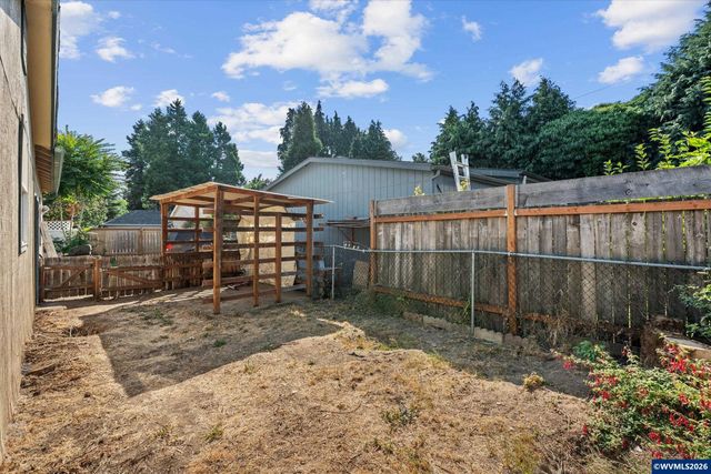 712 Cummings Ln N, Keizer, OR 97303