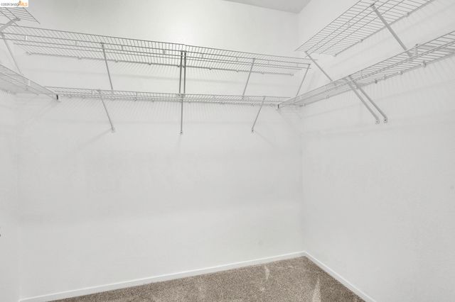220 Caldecott 207, Oakland, CA 94618