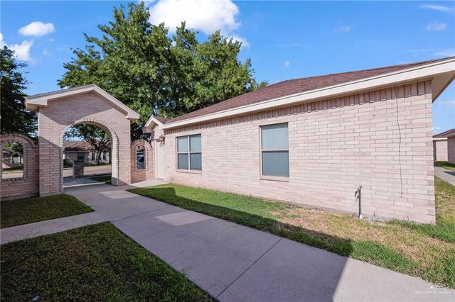 1010 Cedarwood Drive, Rio Grande City, TX 78582