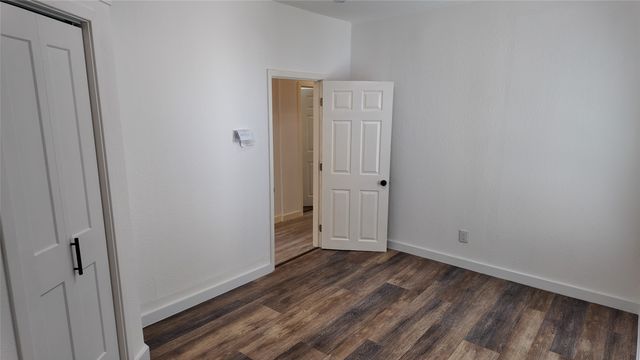 215 S Walker Street, Mesquite, TX 75149