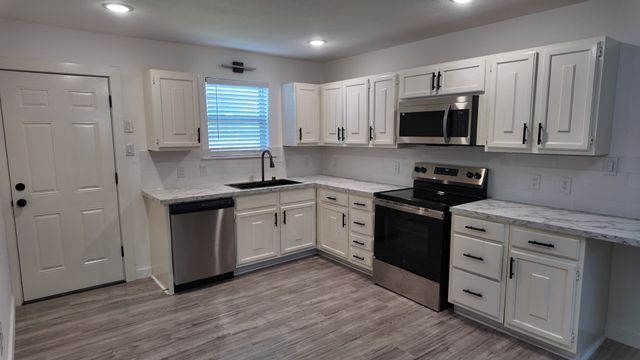 215 S Walker Street, Mesquite, TX 75149