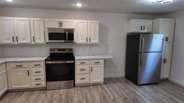215 S Walker Street, Mesquite, TX 75149