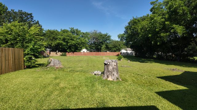215 S Walker Street, Mesquite, TX 75149