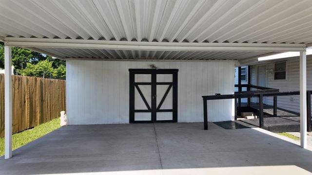 215 S Walker Street, Mesquite, TX 75149
