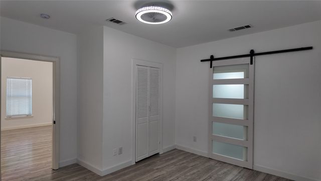 215 S Walker Street, Mesquite, TX 75149