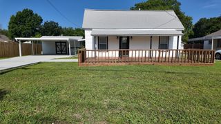 215 S Walker Street, Mesquite, TX 75149