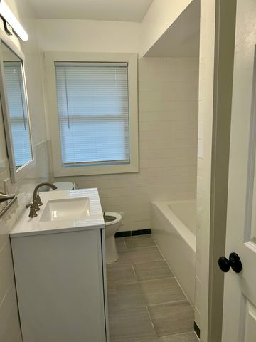 4244 Penn Avenue N, Minneapolis, MN 55412